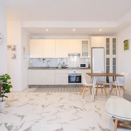 Apartman Home2book Sea Breeze Apartment, Pool & Terrace *
