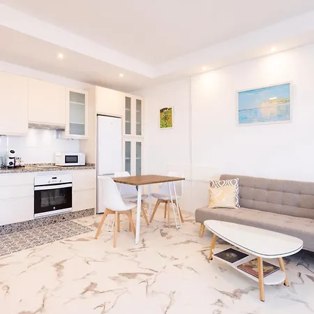 Apartment Home2book Sea Breeze Apartment, Pool & Terrace